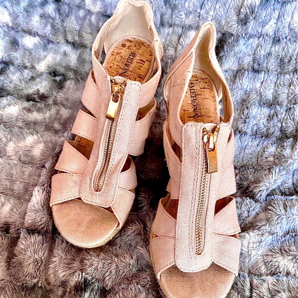 Open Toed Wedges